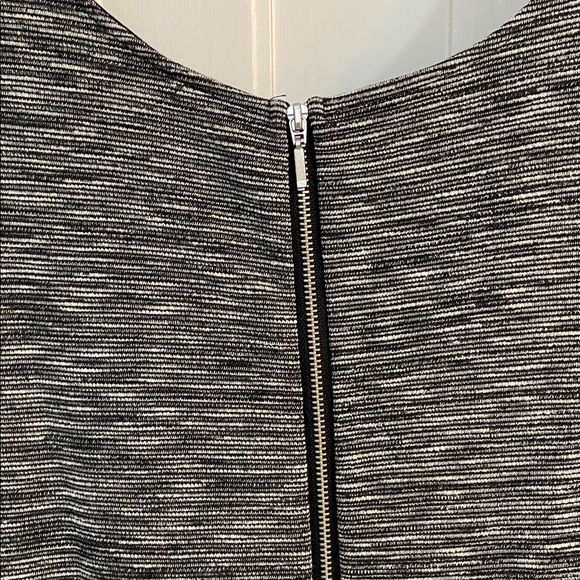 2X PENN Sleeveless Gray Sleeveless Fit and Flare Dress with Zipper Embellishment - Picture 11 of 15